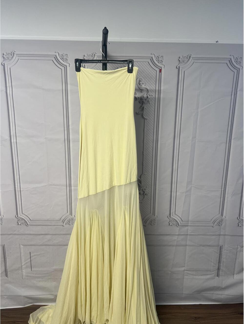 Deme by Gabriella Dahlia Gown in Butter Yellow - Picture 3 of 9